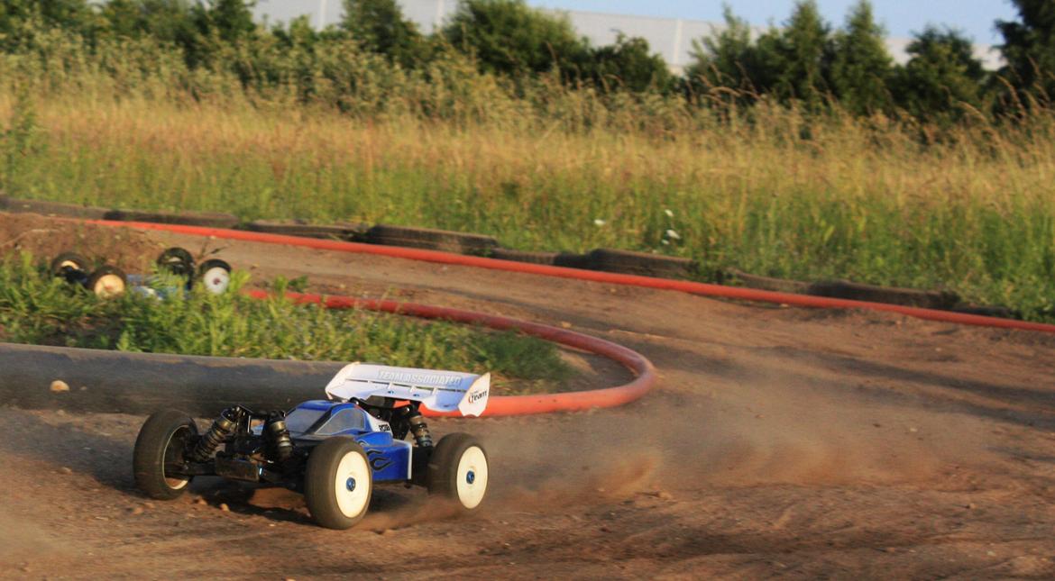 Buggy Team Associated RC8Be FT billede 1