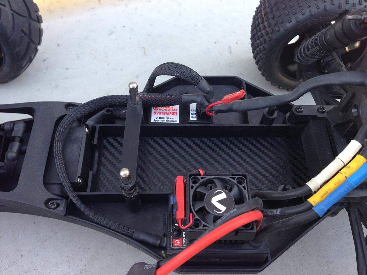 Off-Roader Stinger Est-Bl Brushless billede 11