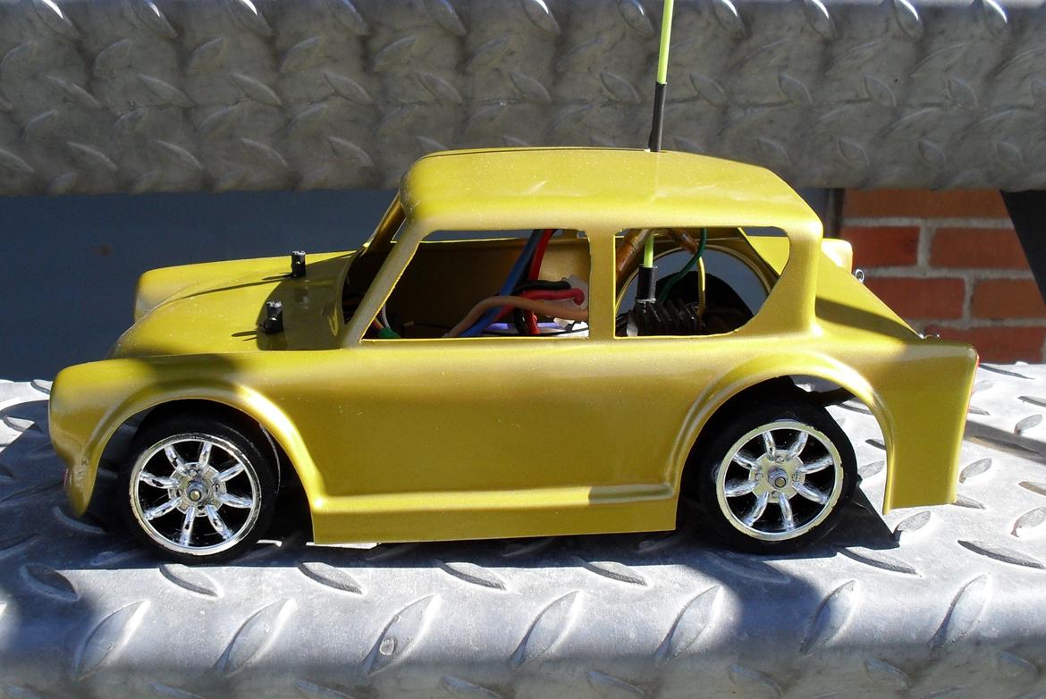 Bil 1/10 legend car (1/12 mardave v12rs) - en anden karros jeg har til den billede 9