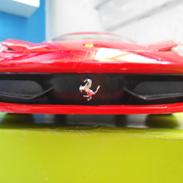 Bil Ferrari 458 italia