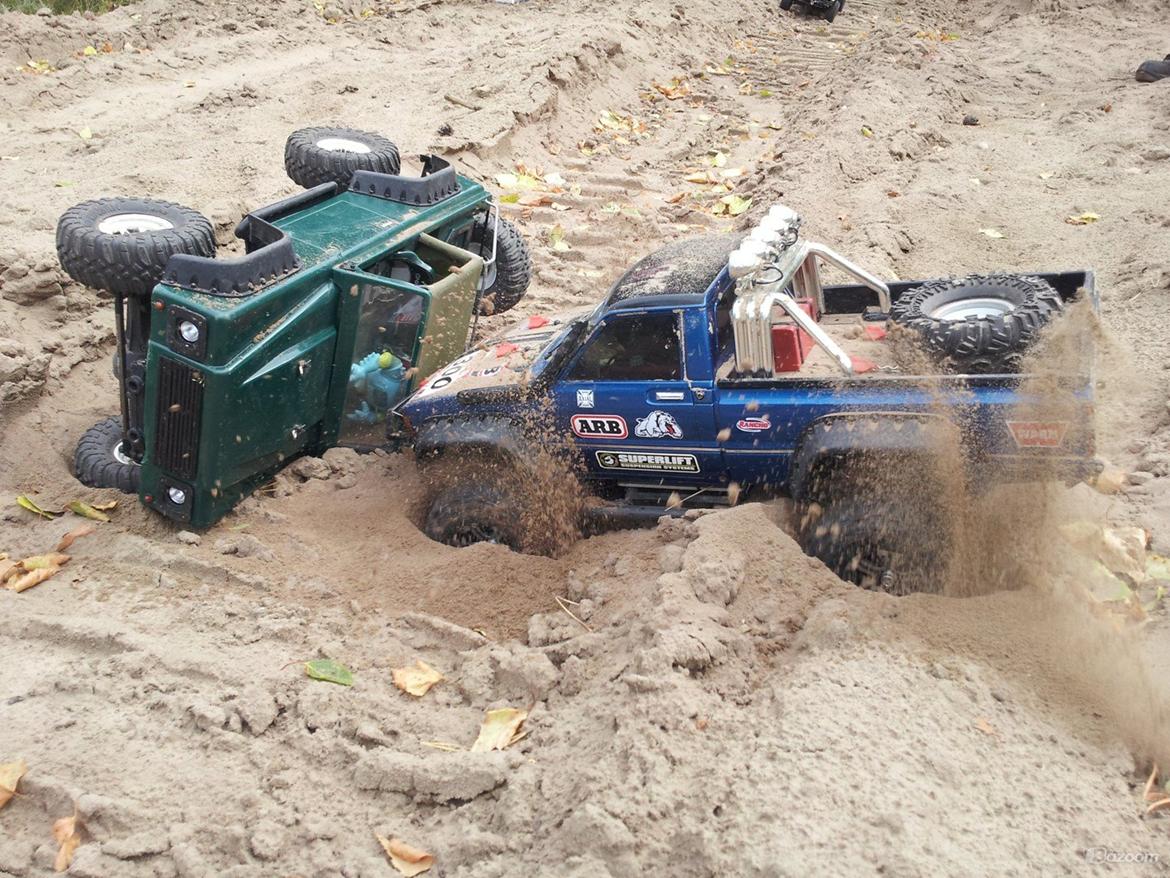 Off-Roader Axial SCX-10 Hilux "Den Onde Toyota I" billede 25