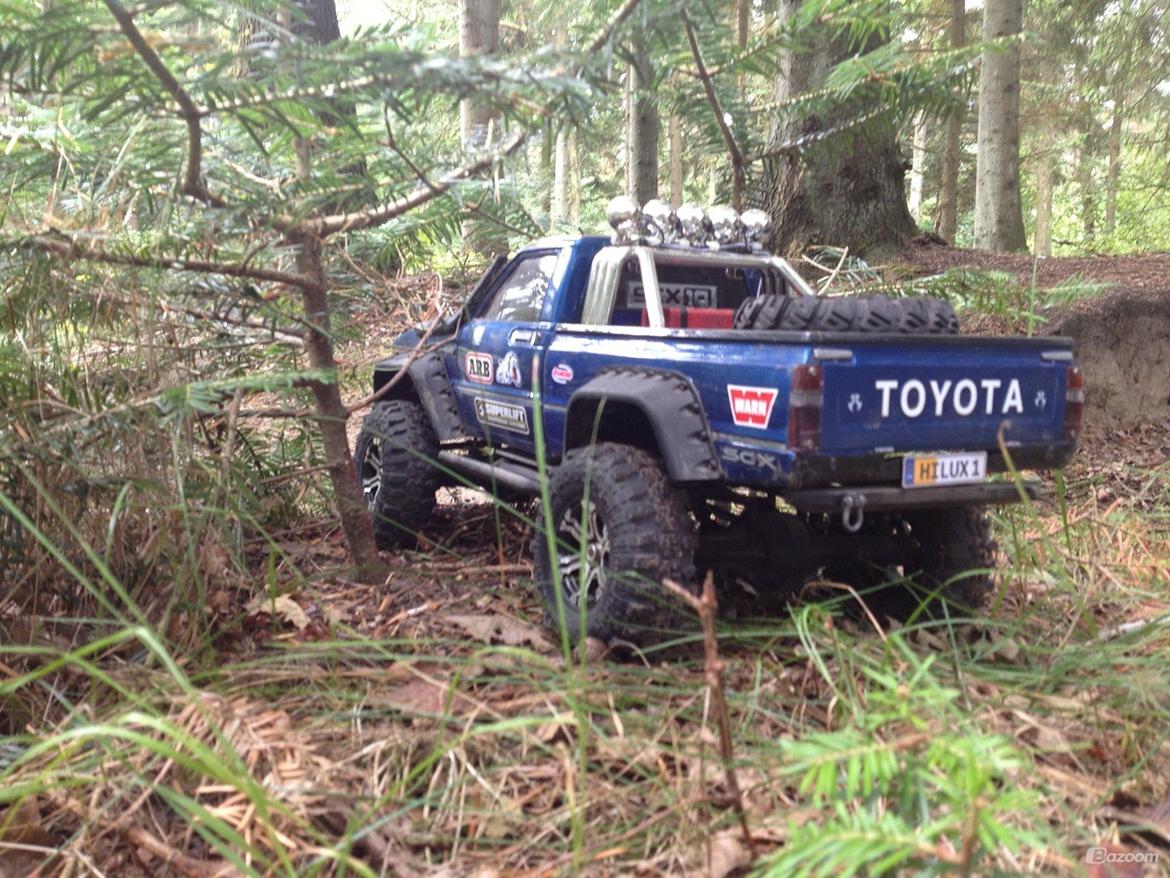 Off-Roader Axial SCX-10 Hilux "Den Onde Toyota I" billede 28