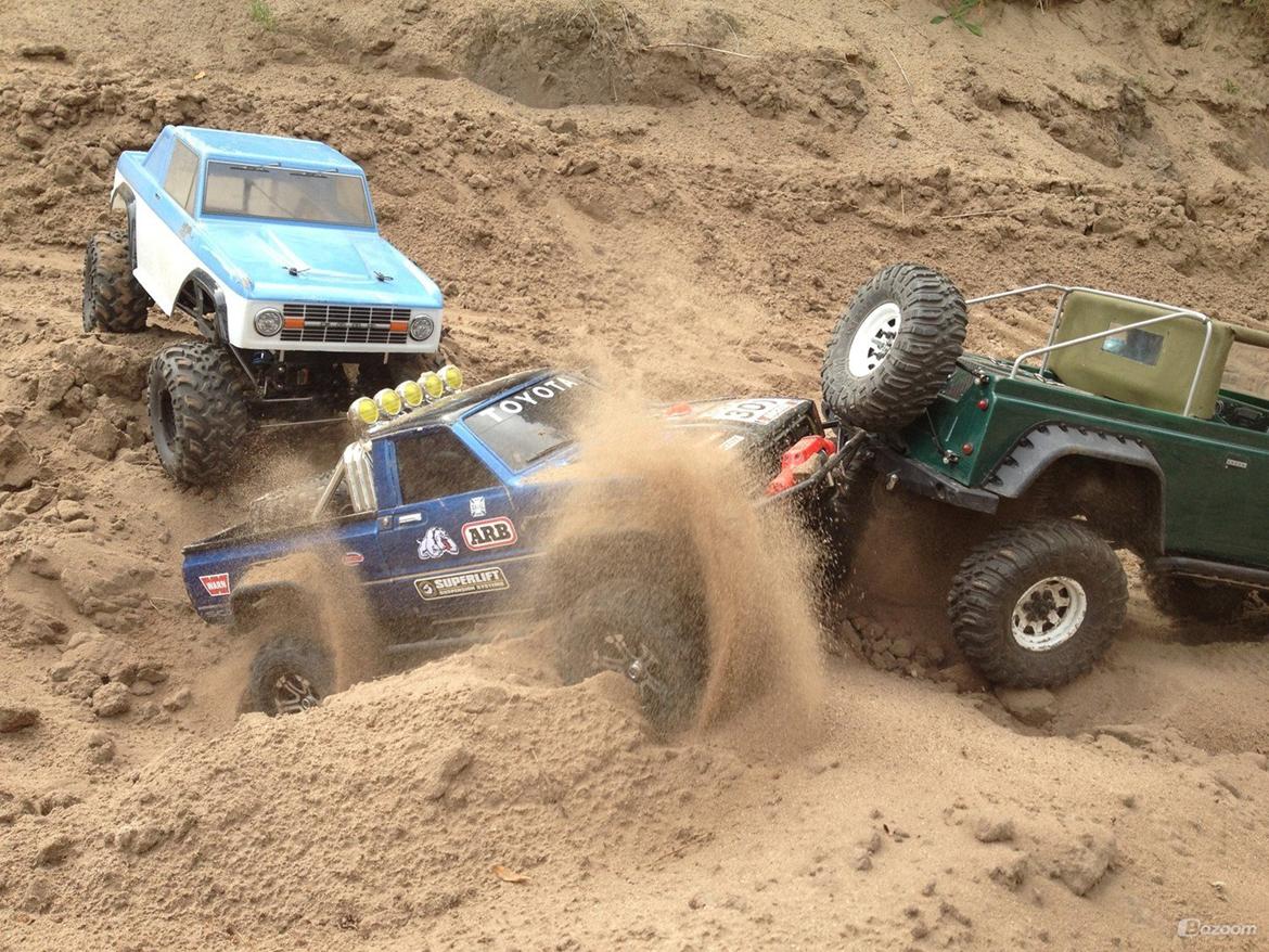 Off-Roader Axial SCX-10 Hilux "Den Onde Toyota I" billede 30