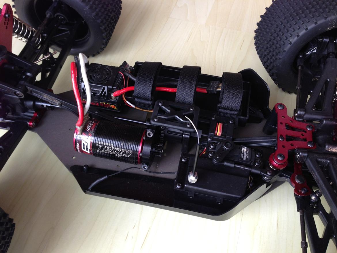 Off-Roader Hong Nor x2 CRT Brushless billede 7