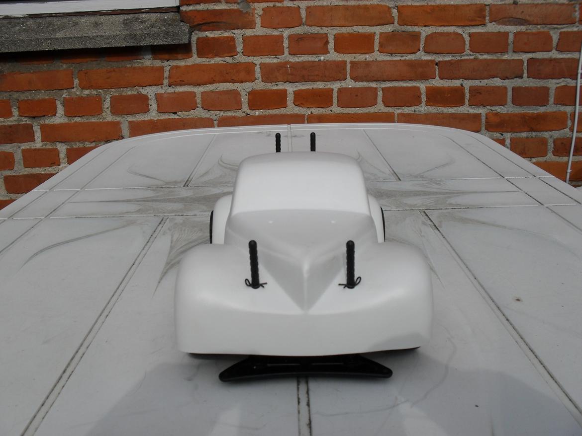 Bil 1/13.5 41 Willy´s Coupe Gasser (Hot Bodies 12) - billede fra under opbygningen billede 10