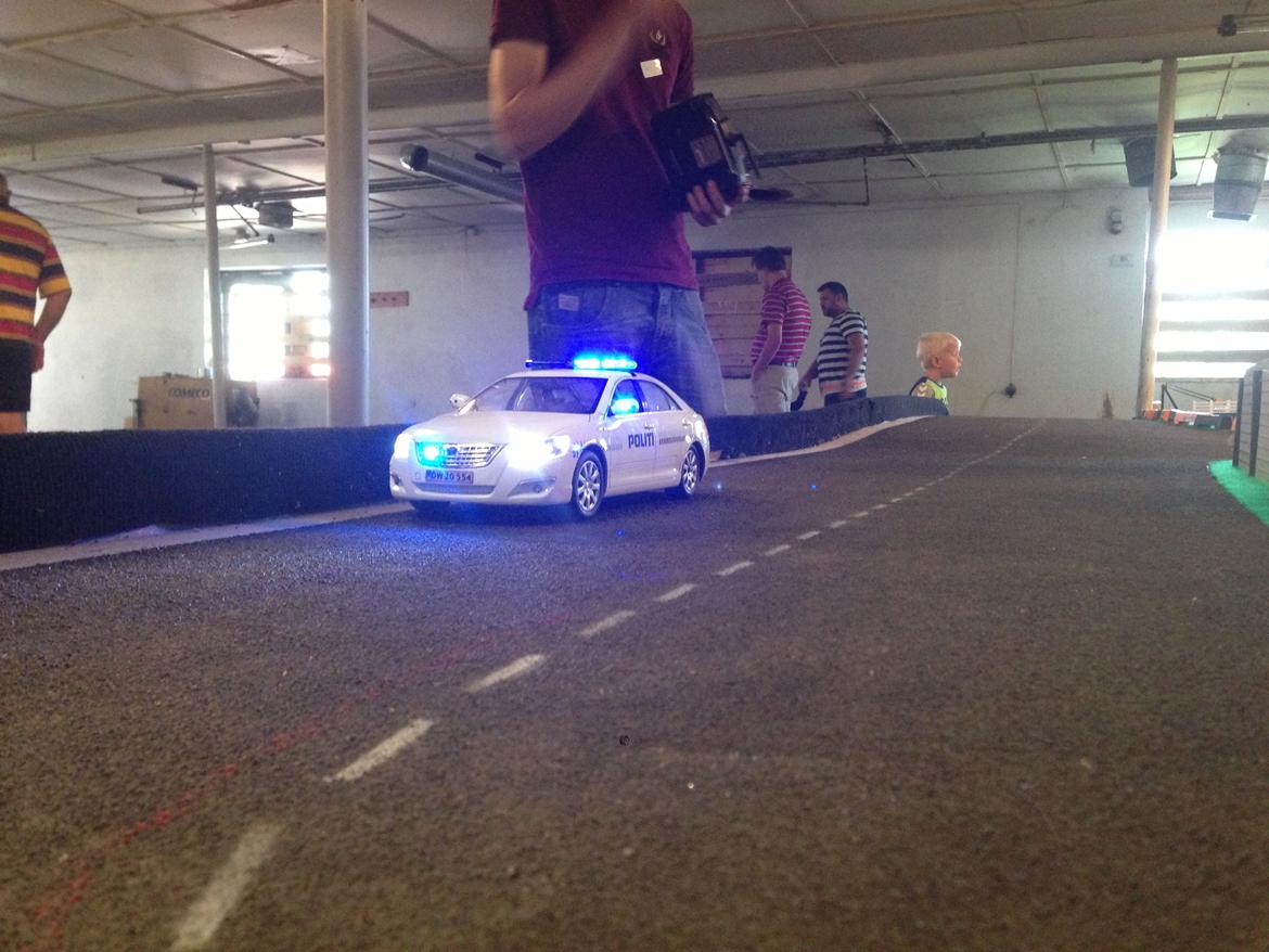 Bil Toyota Camry Patruljevogn billede 2