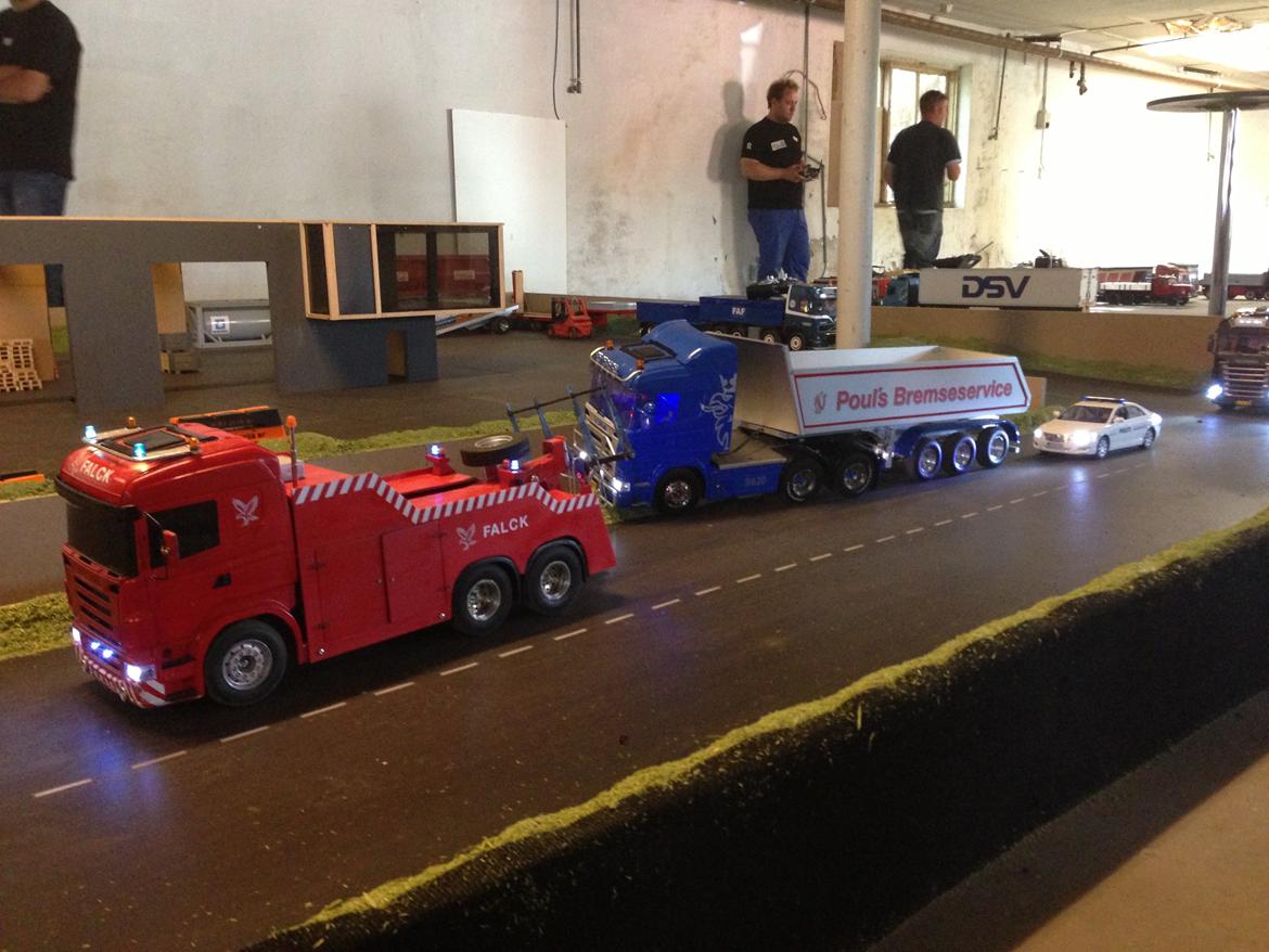 Bil Toyota Camry Patruljevogn - Ja panserbasserne havde en travl dag :) billede 10