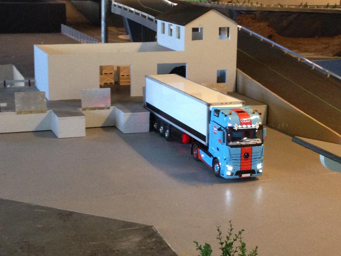 Lastbiler Tamiya Mercedes Actros Gigaspace 1851 billede 26