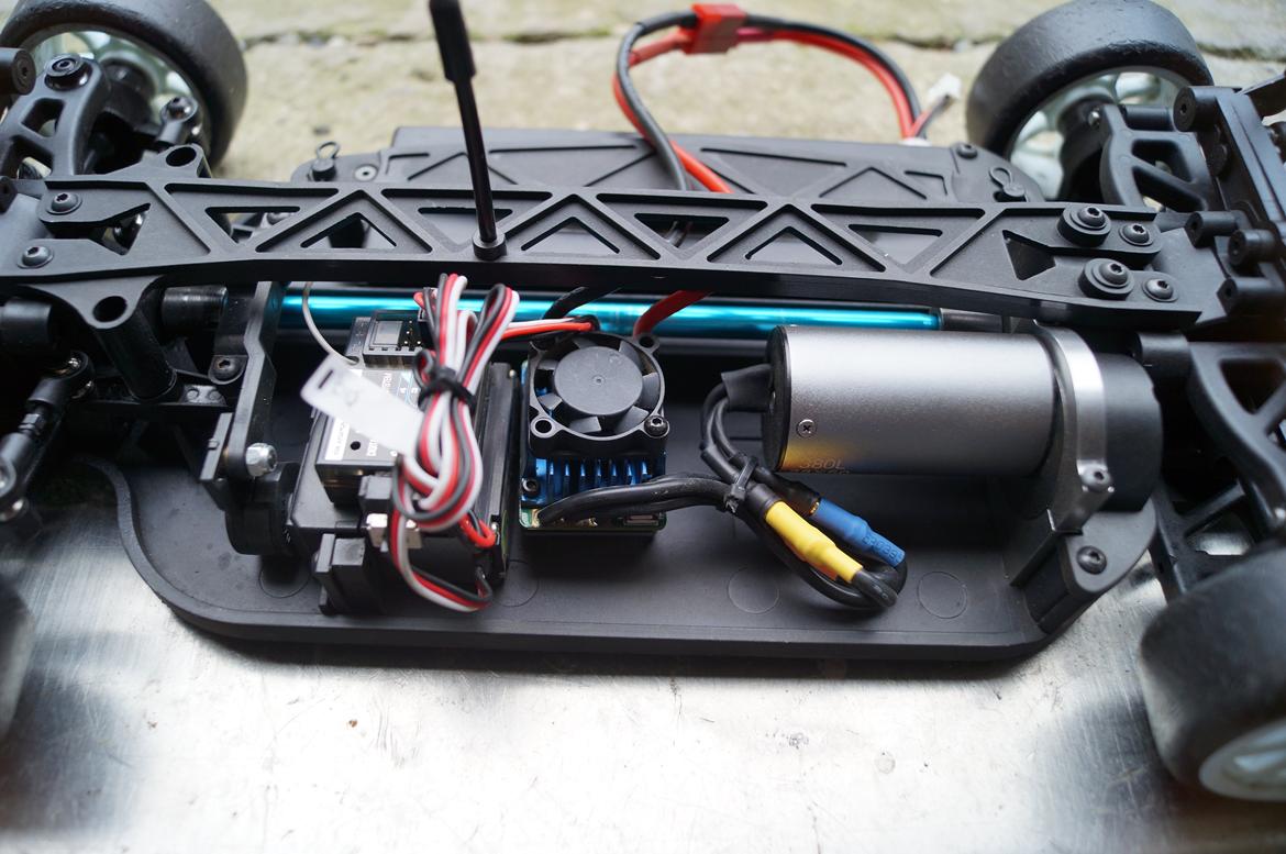 Bil Sniper RTR Nissan Skyline GTR R34 Drift Brushless billede 7