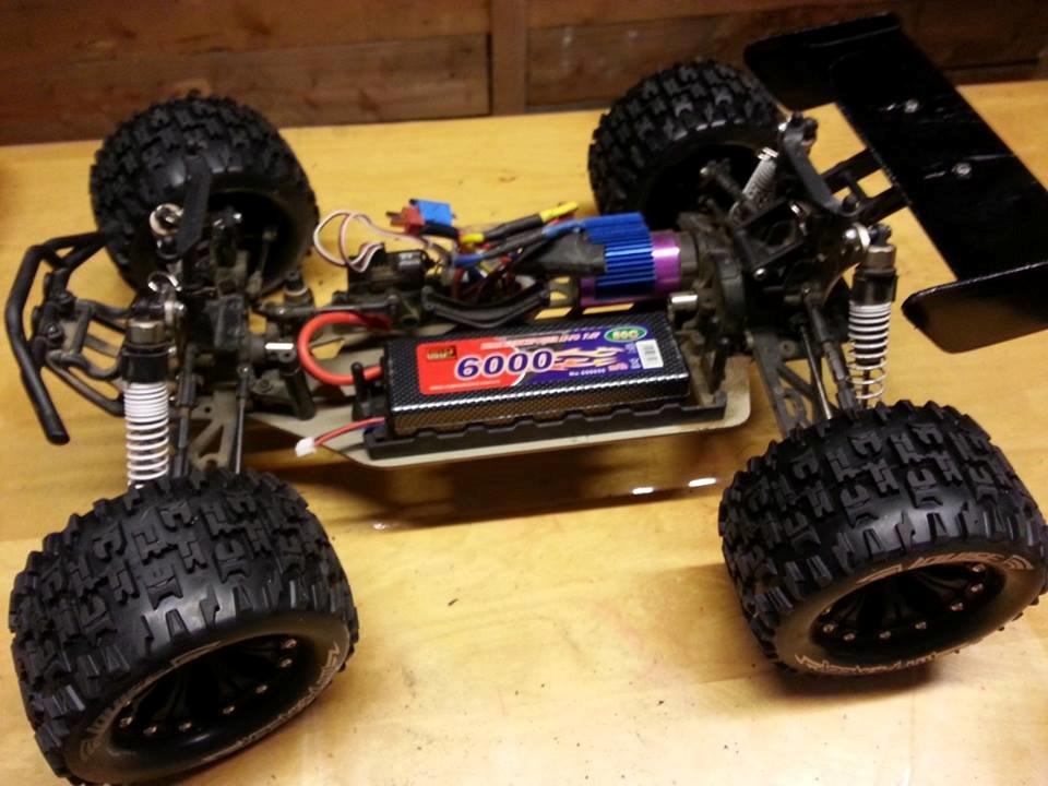 Off-Roader Stealth X09 Truggy Brushless 2.4GHz billede 4