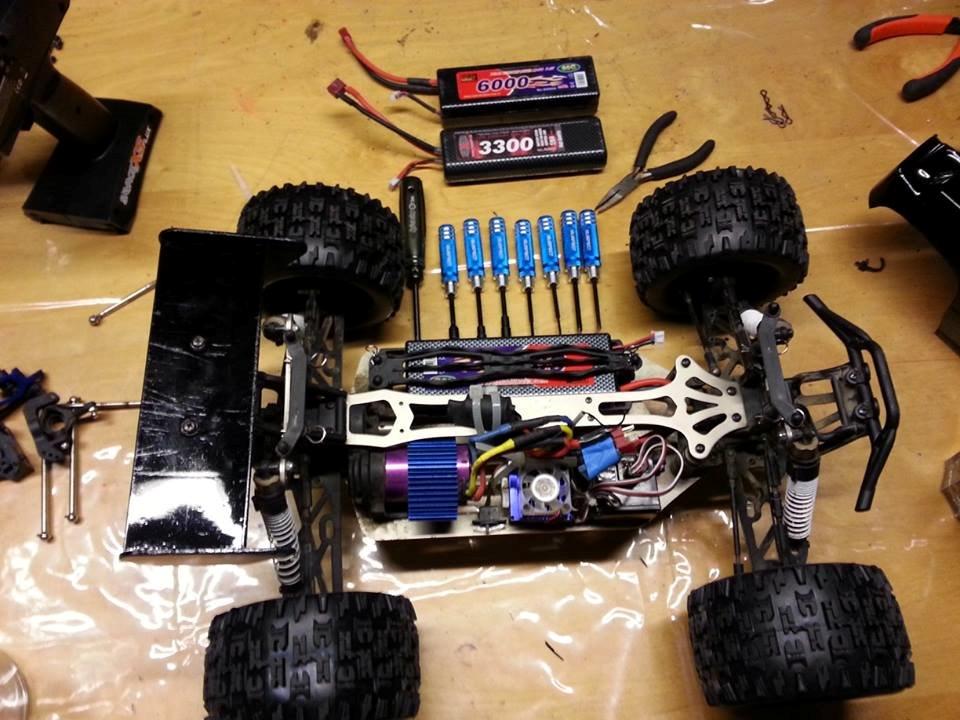 Off-Roader Stealth X09 Truggy Brushless 2.4GHz billede 5