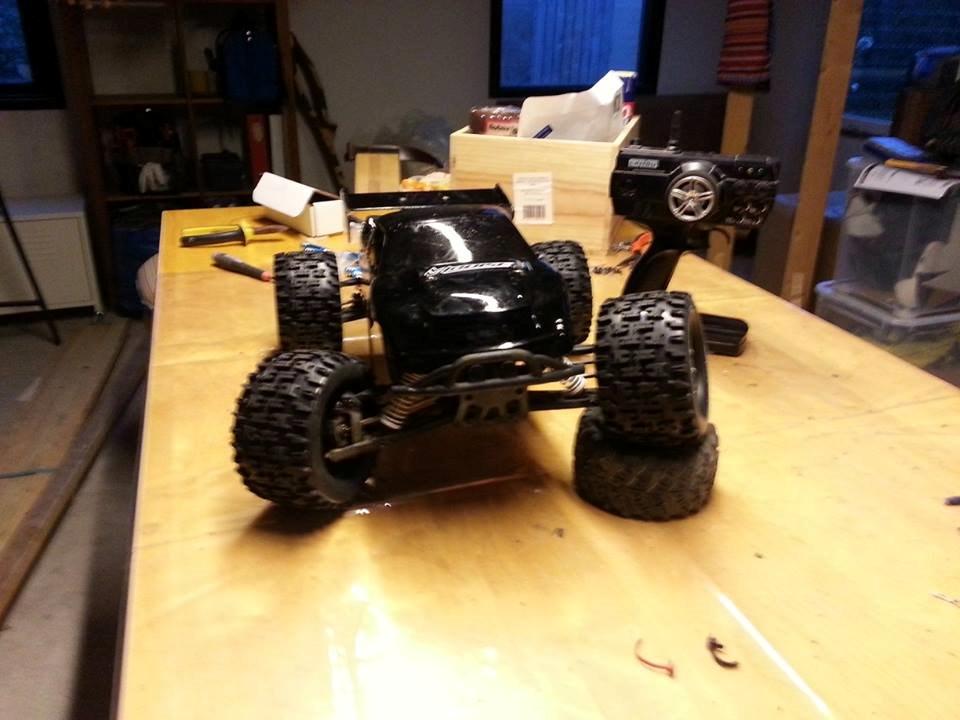 Off-Roader Stealth X09 Truggy Brushless 2.4GHz billede 7