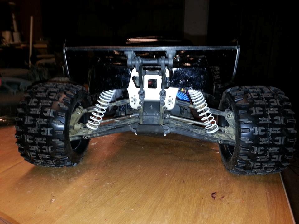 Off-Roader Stealth X09 Truggy Brushless 2.4GHz billede 10