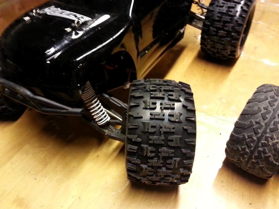 Off-Roader Stealth X09 Truggy Brushless 2.4GHz billede 22