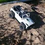 Off-Roader Axial SCX-10 Dingo