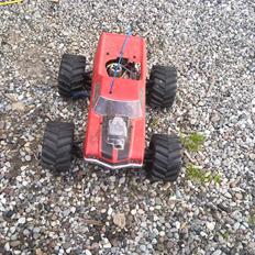 Off-Roader Traxxas T-Max 2,5