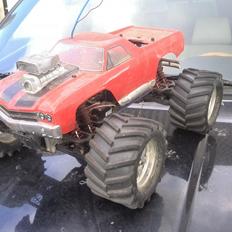 Off-Roader Traxxas T-Max 2,5