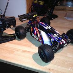 Buggy Kyosho DBX