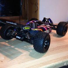 Buggy Kyosho DBX