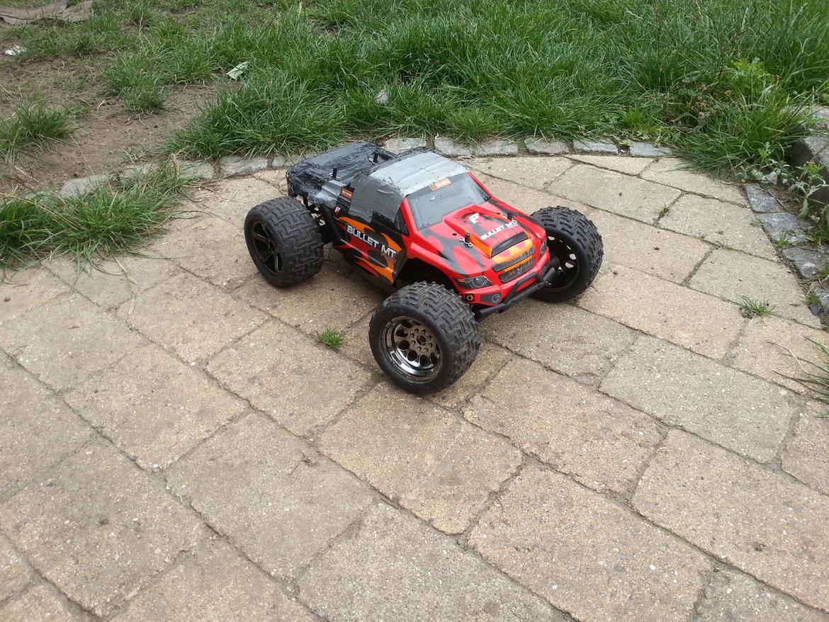 Off-Roader HPI Bullet / WR8 MT Flux - Ja kønt er mit basher body ikke men det virker :D billede 5