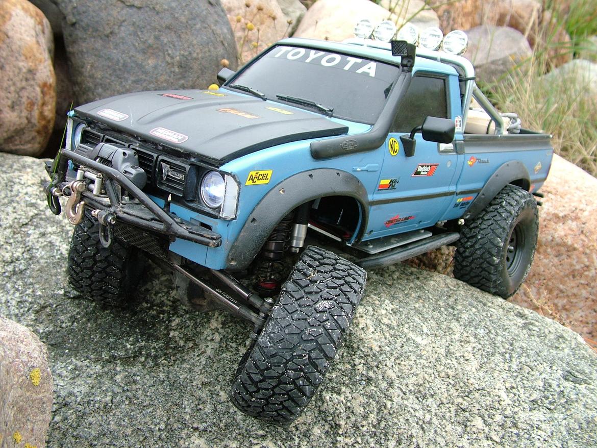 Off-Roader Axial SCX-10 Toyota Hilux billede 2