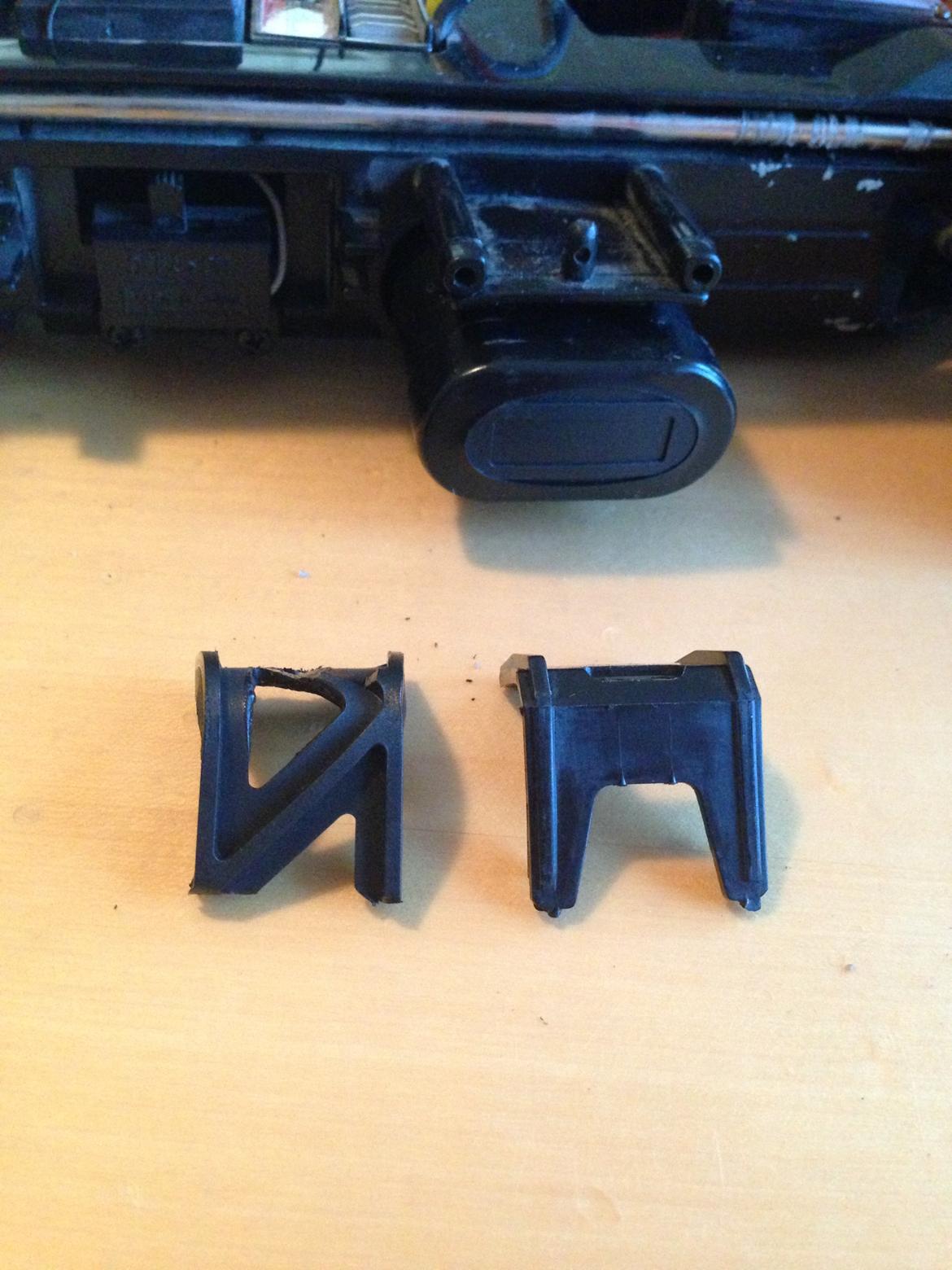 Bil hbx skyline - Hjemme lavet batteri holder. :-) billede 2