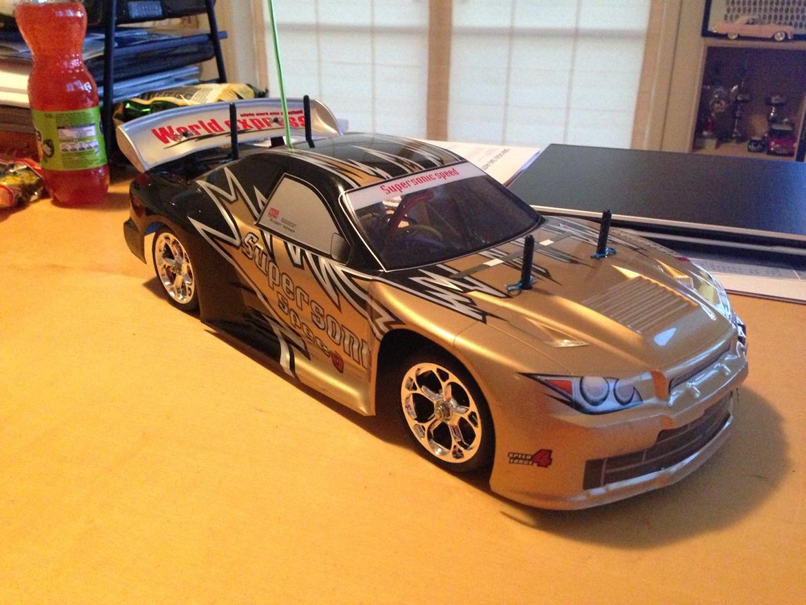 Bil hbx skyline billede 1