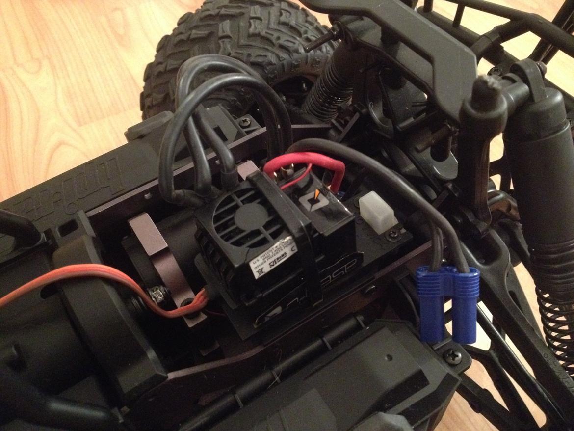 Truck Savage Flux 2350 HPI billede 21