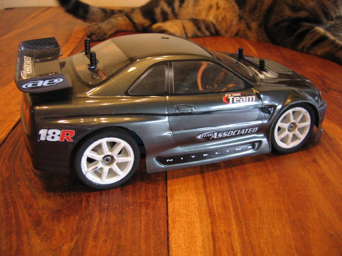Bil RC18R billede 2