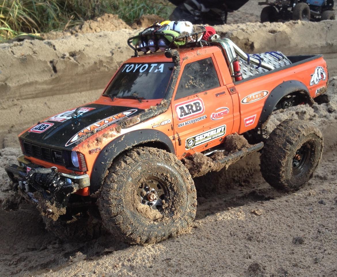 Off-Roader Axial SCX-10 Hilux "Truck Norris" billede 30