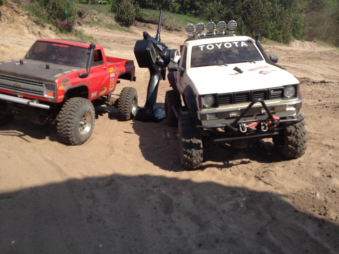 Off-Roader Axial SCX-10 Hilux "Truck Norris" billede 36