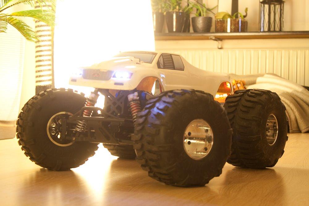 Truck Team Losi Aftershock - Brushless Conversion - Ny også med lys :-) billede 2