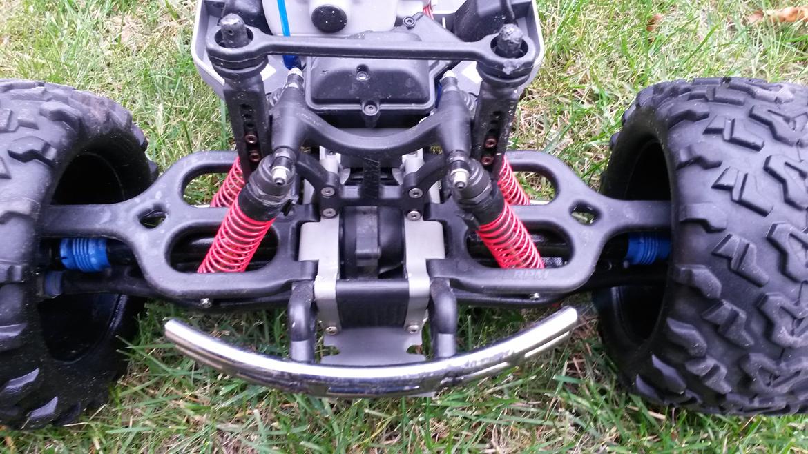 Bil Traxxas E-Maxx Brushless"SOLGT" billede 5