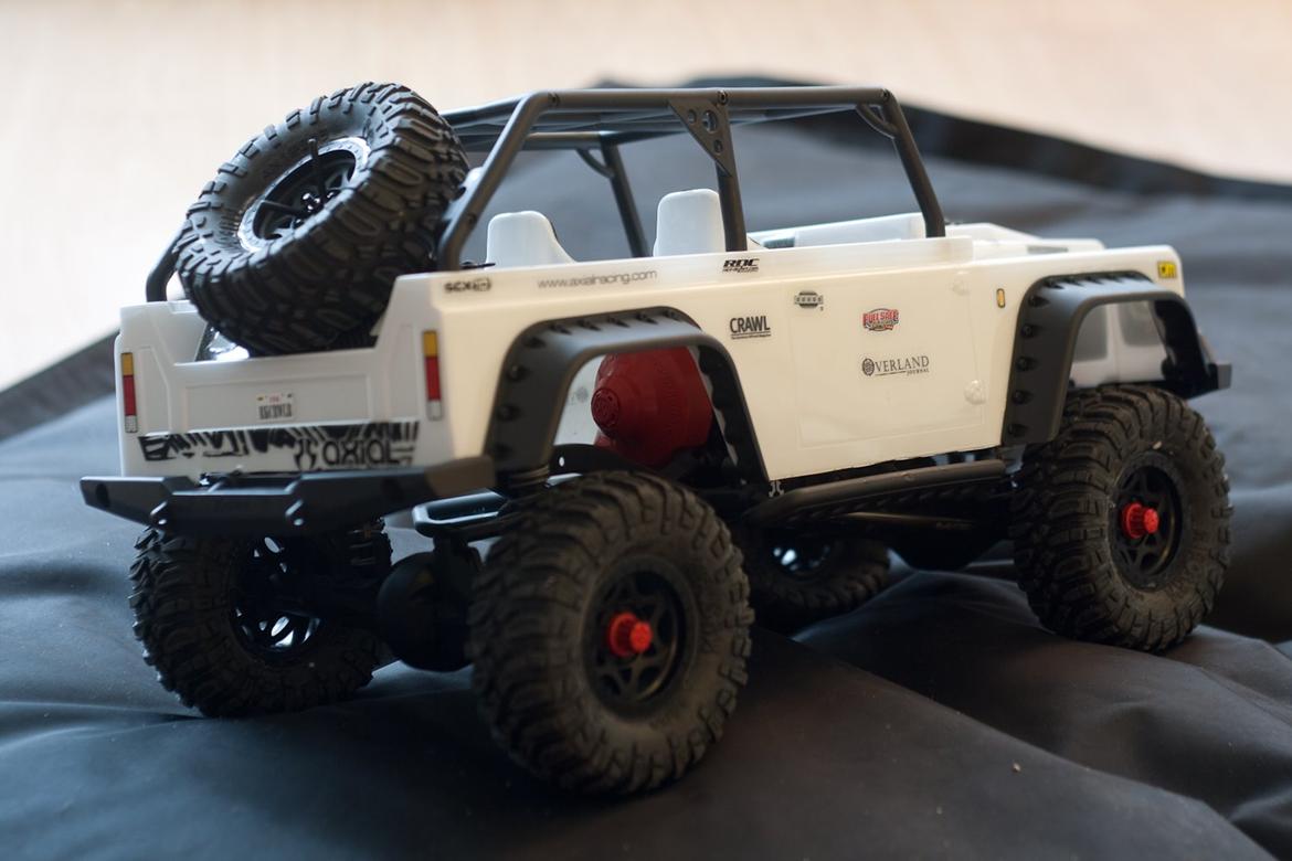 Off-Roader Axial SCX-10 Dingo - bemærk det røde spurgear cover. billede 5