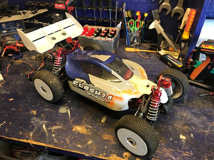 {{currentPhoto.altText}} billede {{currentPhoto.number}}