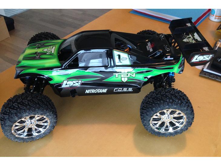 {{currentPhoto.altText}} billede {{currentPhoto.number}}