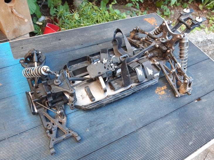 {{currentPhoto.altText}} billede {{currentPhoto.number}}