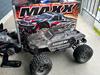 Bil Traxxas Maxx