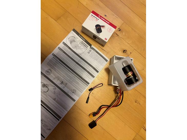 {{currentPhoto.altText}} billede {{currentPhoto.number}}