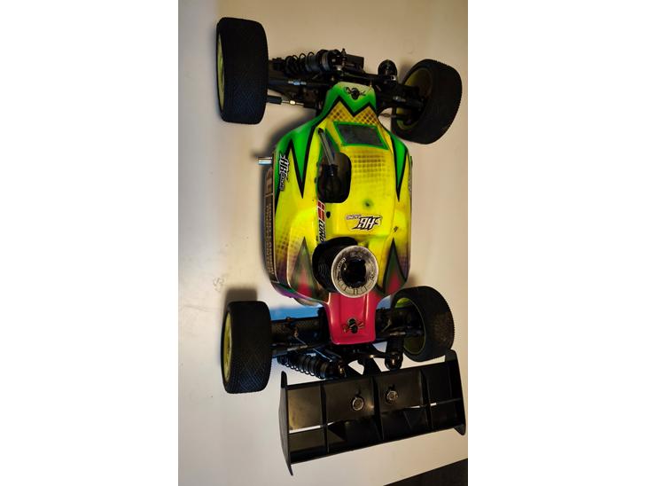 {{currentPhoto.altText}} billede {{currentPhoto.number}}