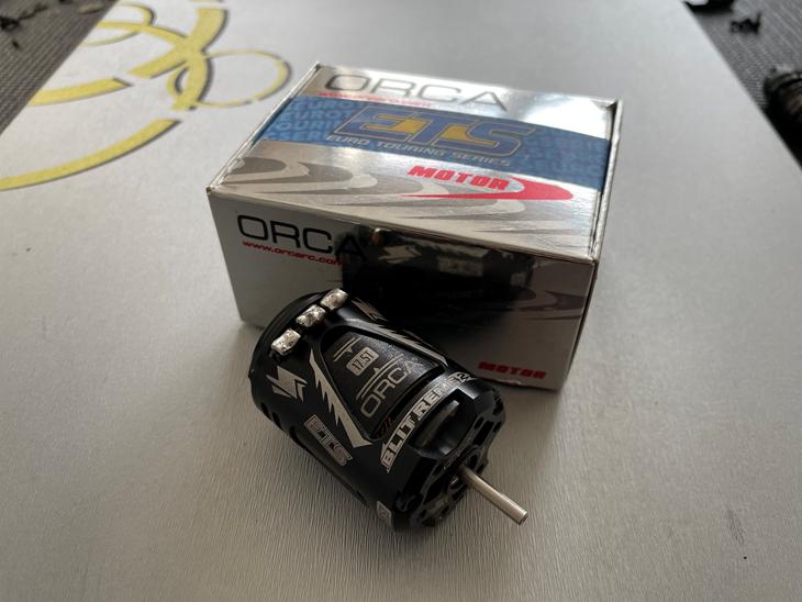 {{currentPhoto.altText}} billede {{currentPhoto.number}}