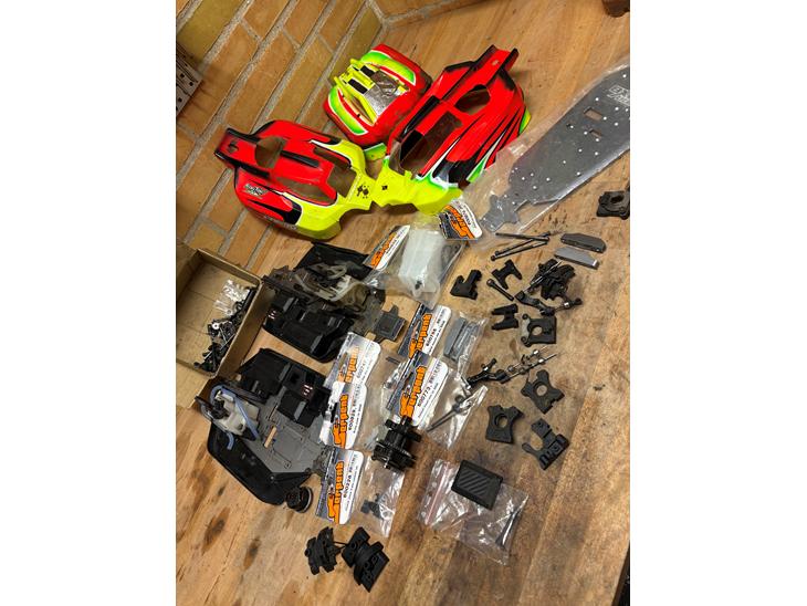 {{currentPhoto.altText}} billede {{currentPhoto.number}}