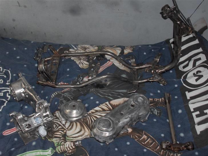 Polini evo 2 lc bane jog (solgt) - Blokken, stellet, varioskjold og pumpedæksel billede 1