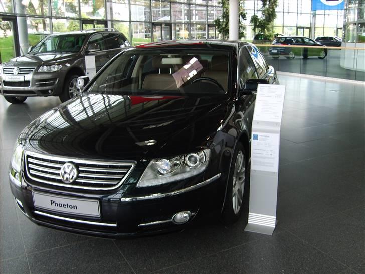 Autostadt ved Volkswagen fabrikken i Wolfsburg - En af mine yndlings. Phaeton billede 7