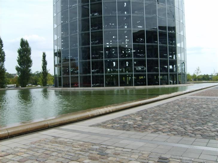 Autostadt ved Volkswagen fabrikken i Wolfsburg billede 30