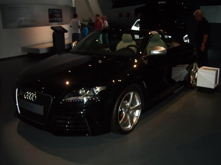 Autostadt ved Volkswagen fabrikken i Wolfsburg billede 42