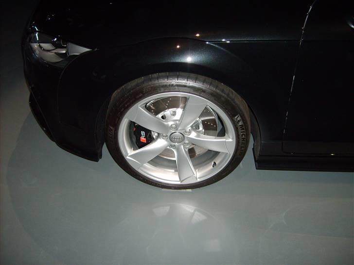 Autostadt ved Volkswagen fabrikken i Wolfsburg billede 43