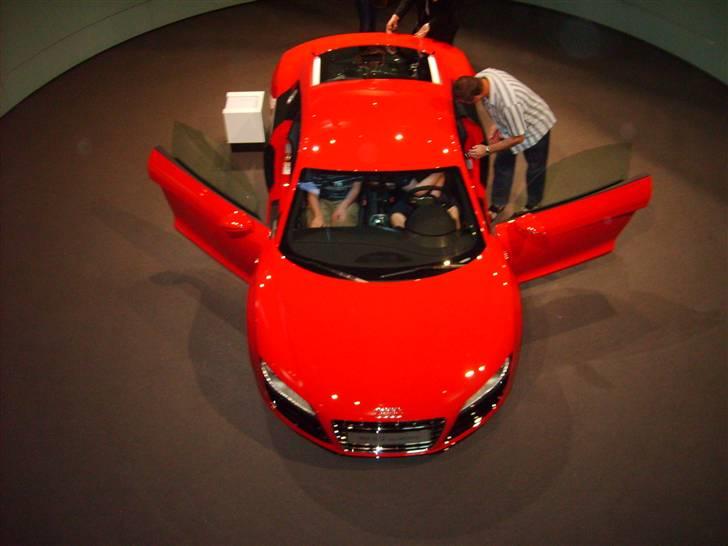 Autostadt ved Volkswagen fabrikken i Wolfsburg - Audi R8 v10 fsi billede 58