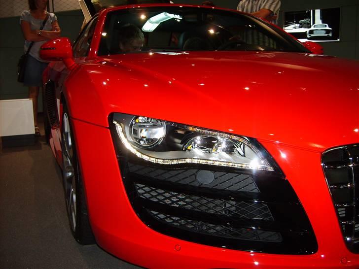 Autostadt ved Volkswagen fabrikken i Wolfsburg - Fede lygter billede 60