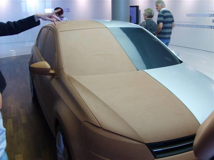 Autostadt ved Volkswagen fabrikken i Wolfsburg - Design delen, med ler billede 96